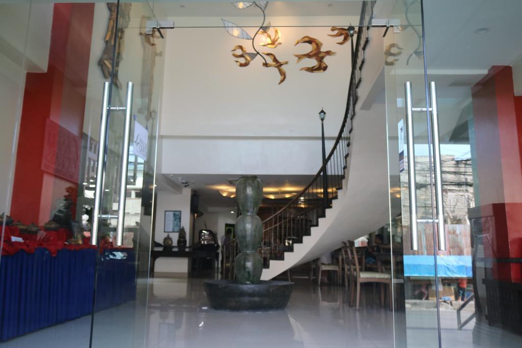 Palm Grass Hotel Cebu Exterior foto