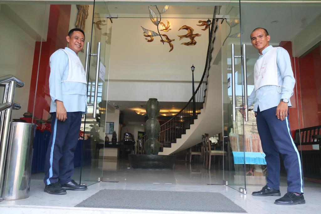 Palm Grass Hotel Cebu Exterior foto